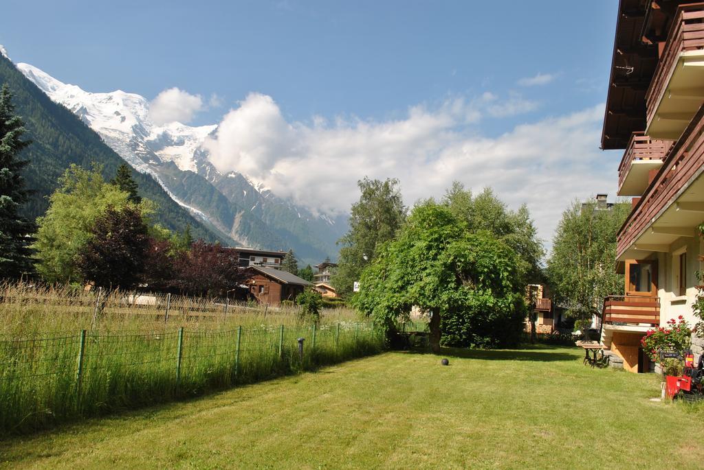 Fleur Des Neiges Hostel Chamonix Buitenkant foto